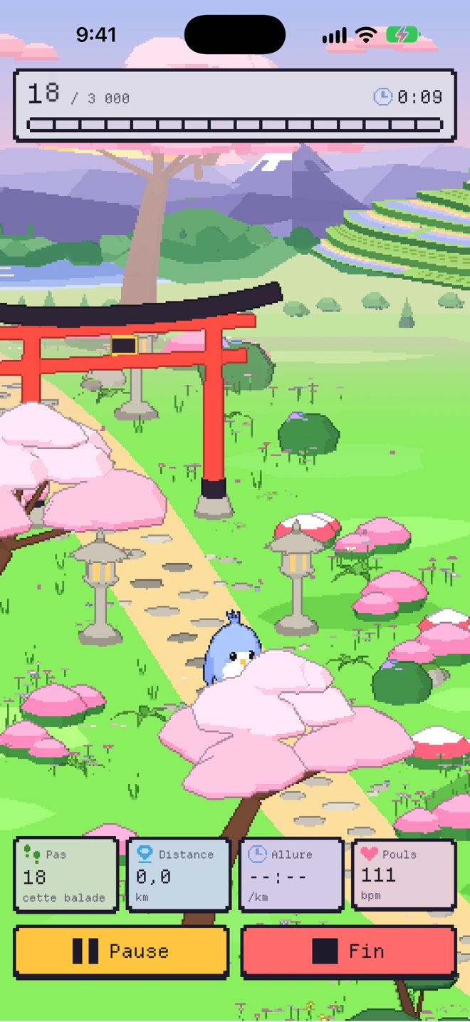 Pip sous un torii rouge sur le chemin